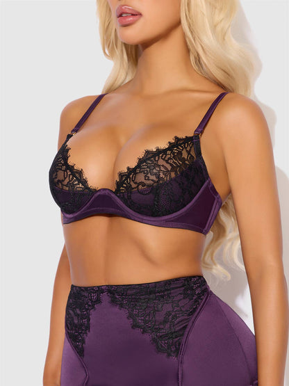 Ensemble soutien-gorge, porte-jaretelle et string sans entrejambe dentelle et satin JOCELYN